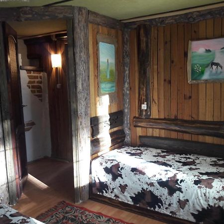 Aghrousadba Zapovednyi Ostrov Hotel Sho Exterior foto
